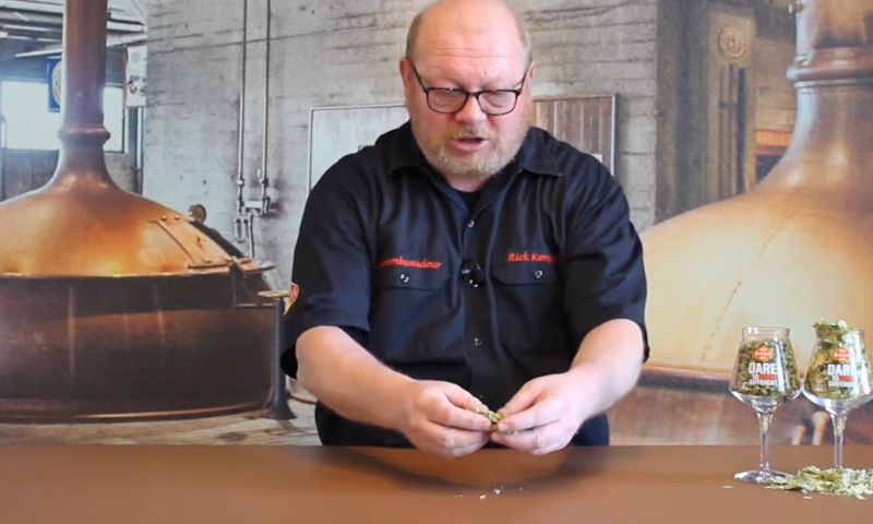 Hop uitgelegd door Bierambassadeur Rick